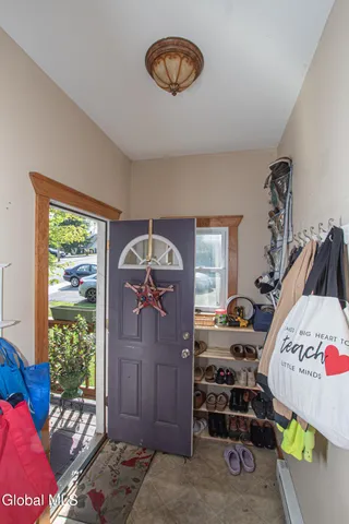 $209,900 | 31 Dewitt Street, Amsterdam, NY 12010