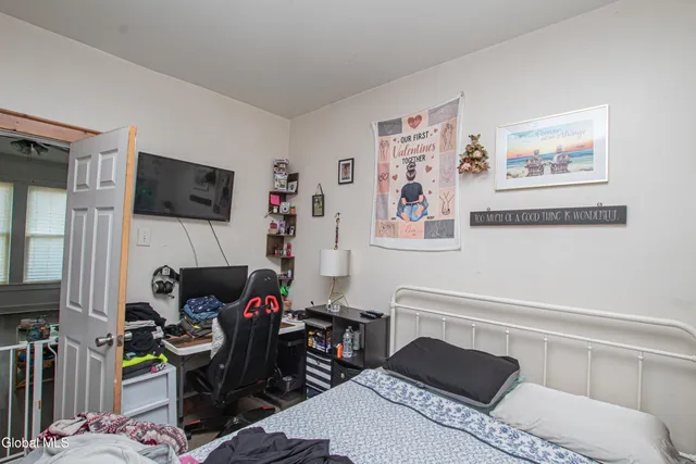 $209,900 | 31 Dewitt Street, Amsterdam, NY 12010