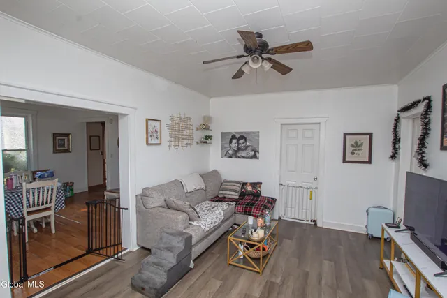 $209,900 | 31 Dewitt Street, Amsterdam, NY 12010