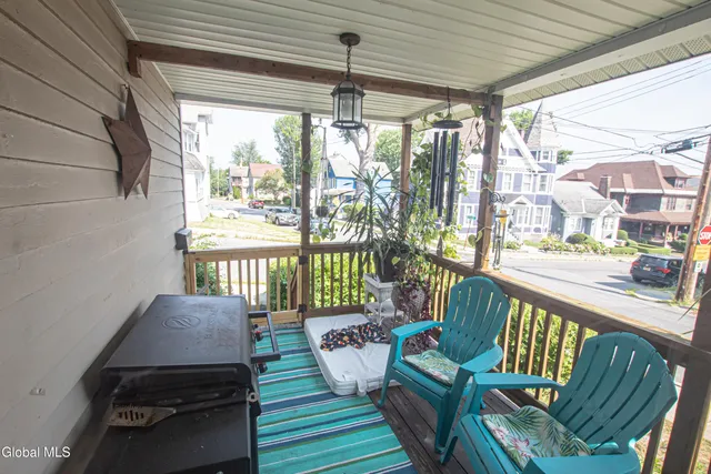 $209,900 | 31 Dewitt Street, Amsterdam, NY 12010