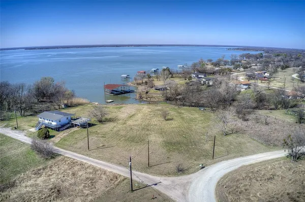 $100,000 | 3892 Thunder Point Drive, Lone Oak, TX 75453