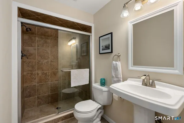 $1,079,000 | 45 Heritage Drive, Easton, CT 06612