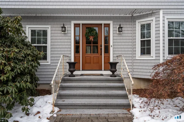 $1,079,000 | 45 Heritage Drive, Easton, CT 06612