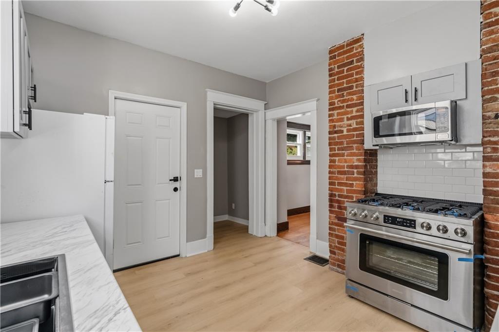 1437 Orchlee Street Pittsburgh, PA 15212 - Photo 11 of 32