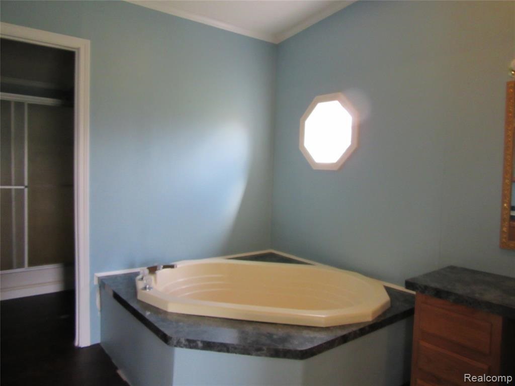 3289 South Vassar Road Davison, MI 48423 - Photo 11 of 12
