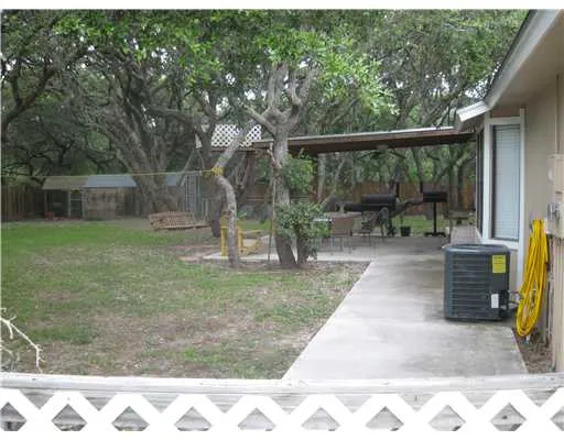 a view of outdoor space