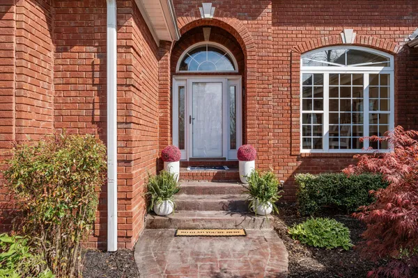 $574,900 | 315 Froedge Drive, Lafayette, TN 37083