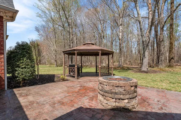 $574,900 | 315 Froedge Drive, Lafayette, TN 37083