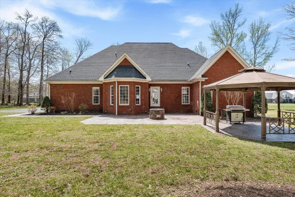 $574,900 | 315 Froedge Drive, Lafayette, TN 37083