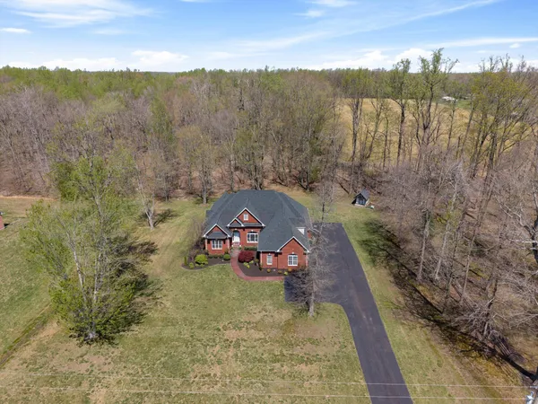 $574,900 | 315 Froedge Drive, Lafayette, TN 37083