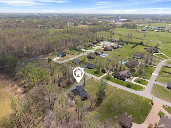 $574,900 | 315 Froedge Drive, Lafayette, TN 37083