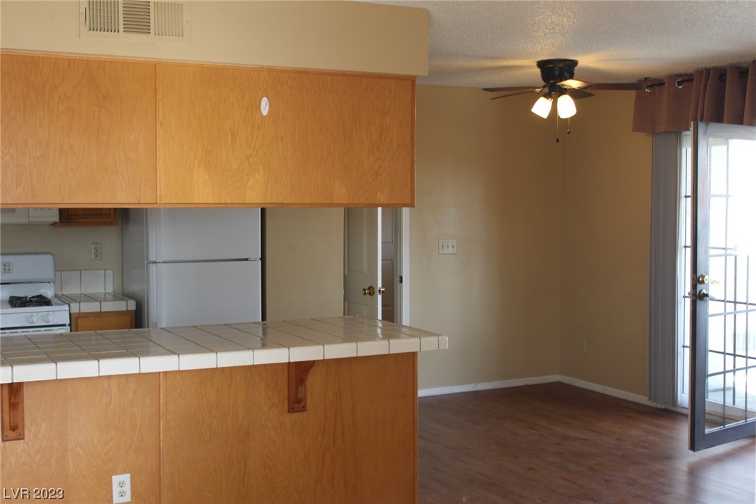 101 Luna Way, Unit 237 Las Vegas, NV 89145 - Photo 12 of 23
