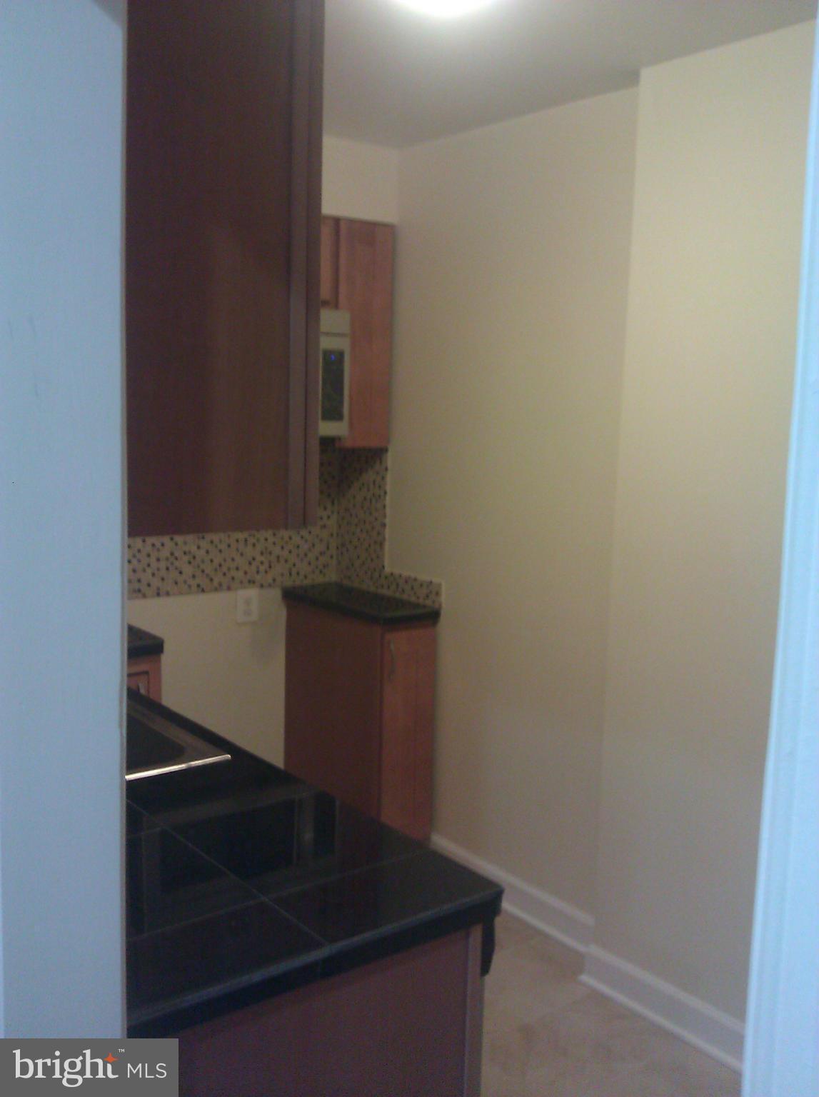 148 West Edgevale Road Baltimore, MD 21225 - Photo 4 of 12
