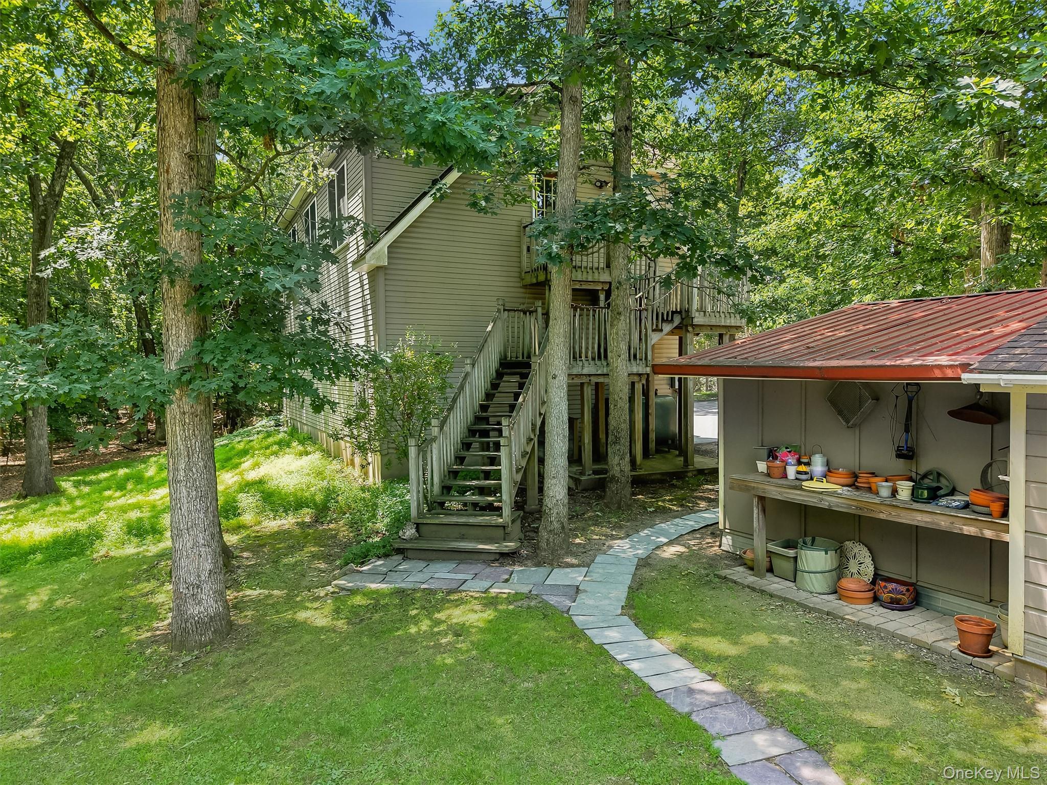 127 Hill Road Goshen, NY 10924 - Photo 38 of 50 127 & 129 Hill Road Carriage House 2nd Floor Loft Separate Entrance.