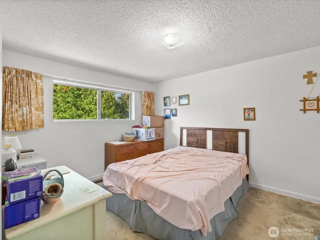 $900,000 | 15031 78th Avenue Northeast, Kenmore, WA 98028