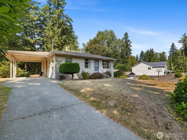 $900,000 | 15031 78th Avenue Northeast, Kenmore, WA 98028