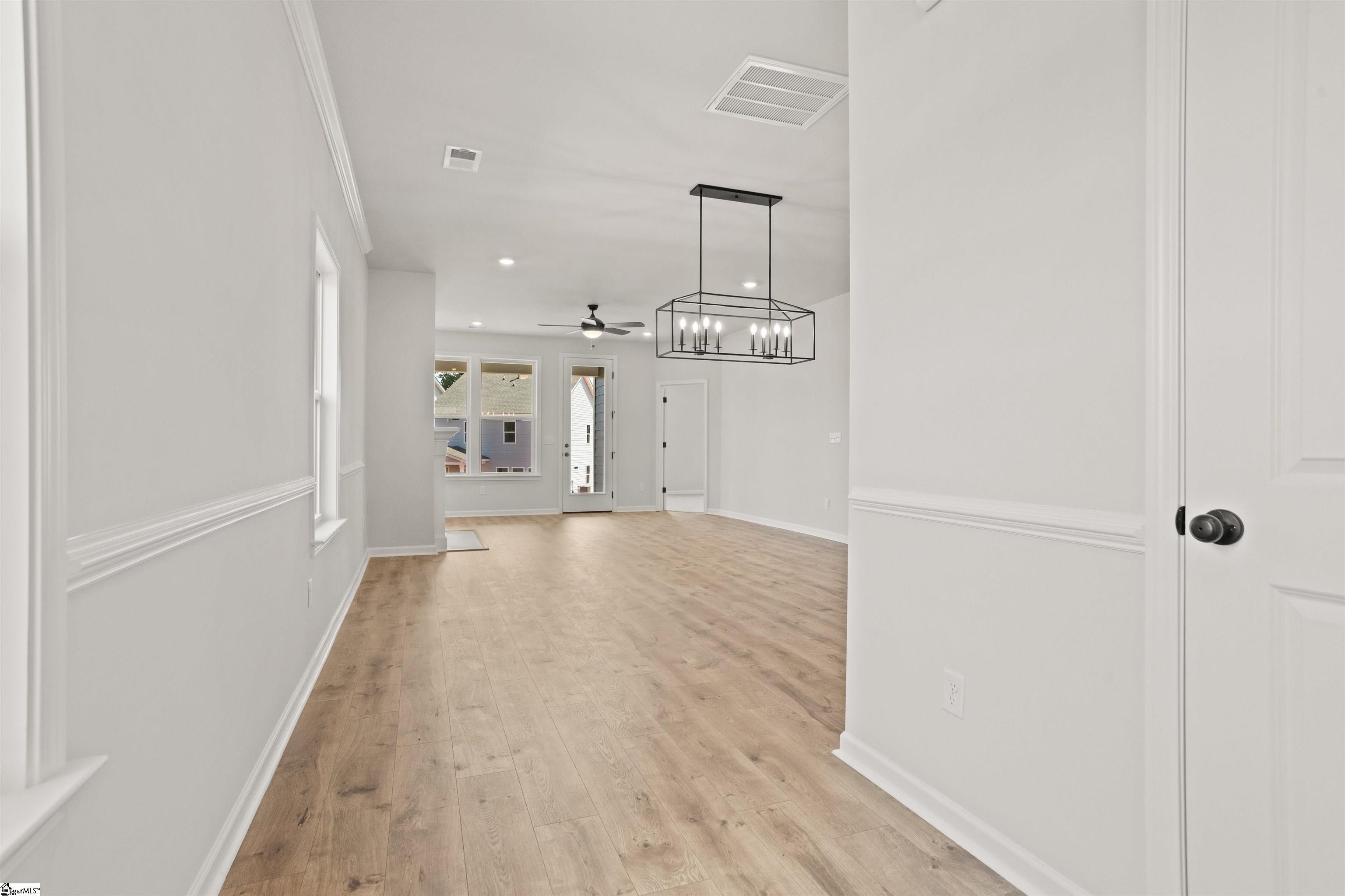 469 Sweetbay Street Seneca, SC 29678 - Photo 4 of 29