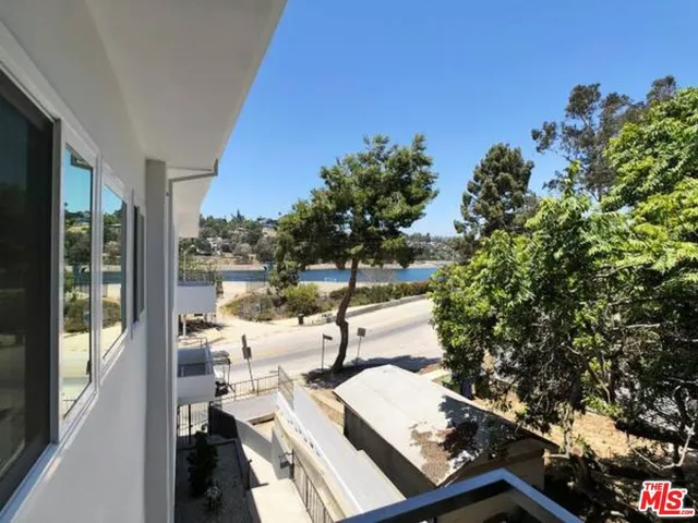 $3,645 | 1900 Silver, Unit 104, Los Angeles, CA 90039