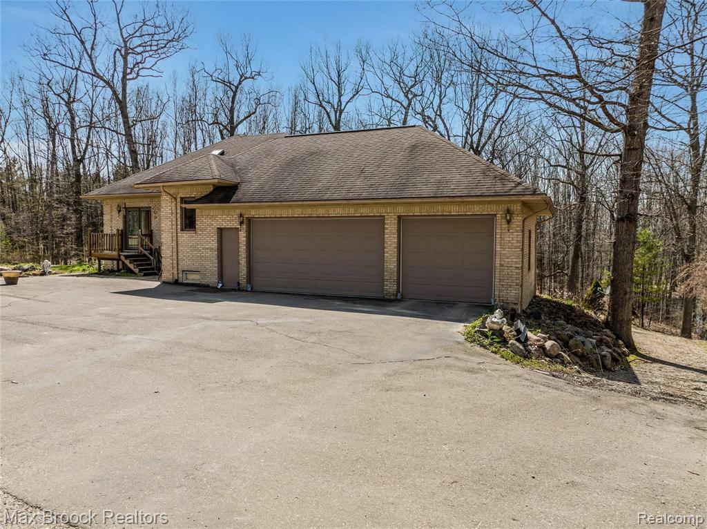 4646 Thomas Road Metamora, MI 48455 - Photo 10 of 54