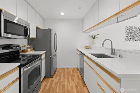 $410,000 | 2600 2nd Avenue, Unit 302, Seattle, WA 98121