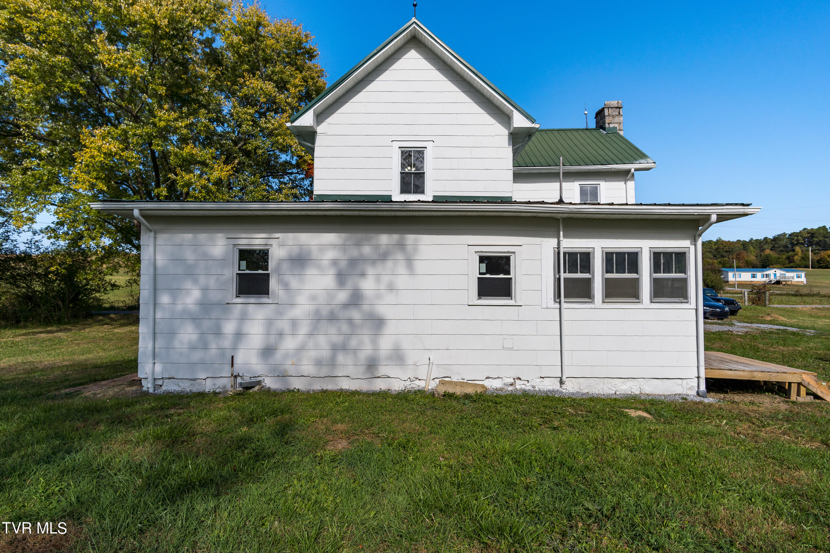 1531 East Stage Coach Road Greeneville, TN 37743 - Photo 34 of 42 exterior-12