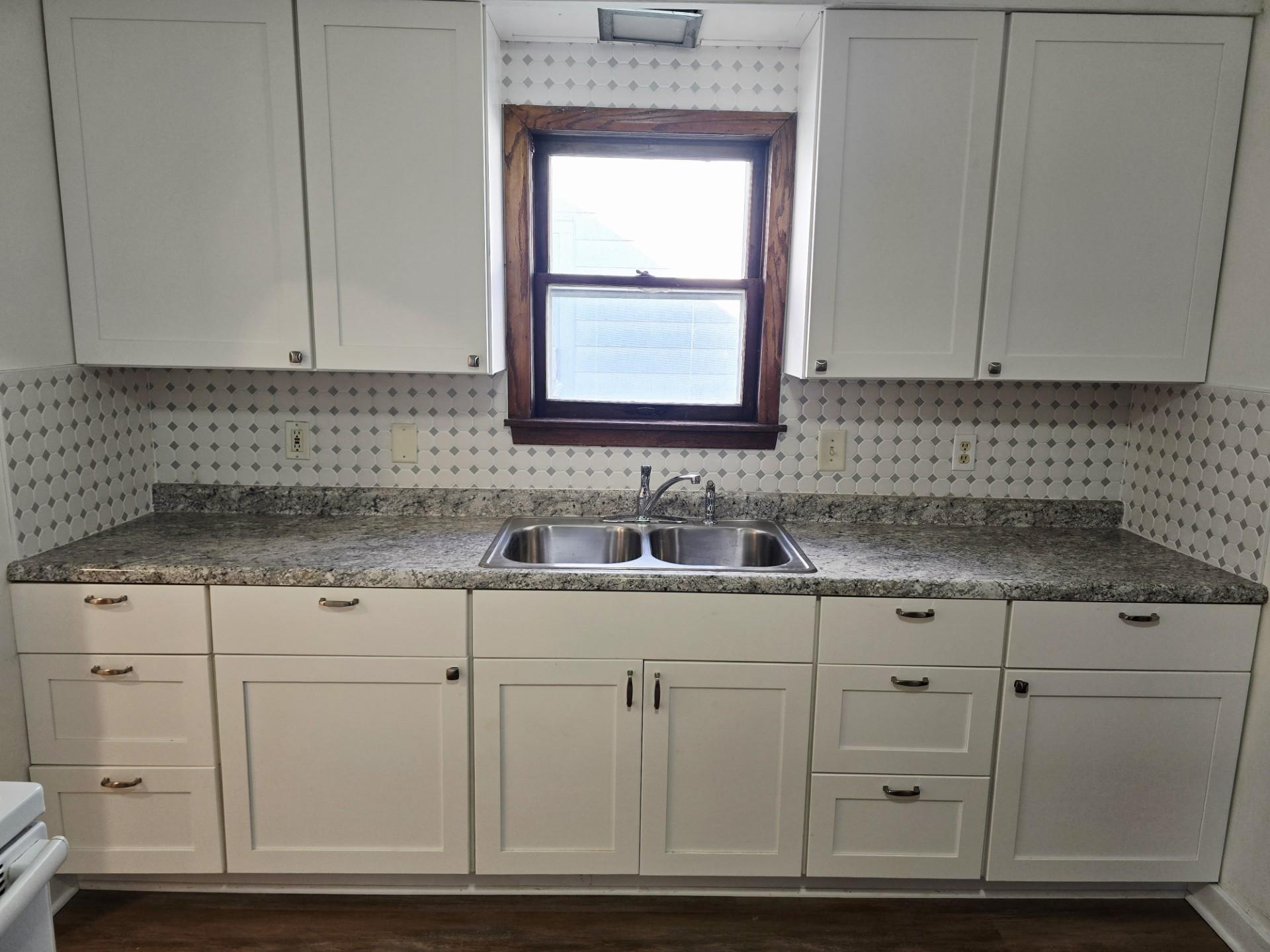 608 12th Street Northeast Austin, MN 55912 - Photo 5 of 14