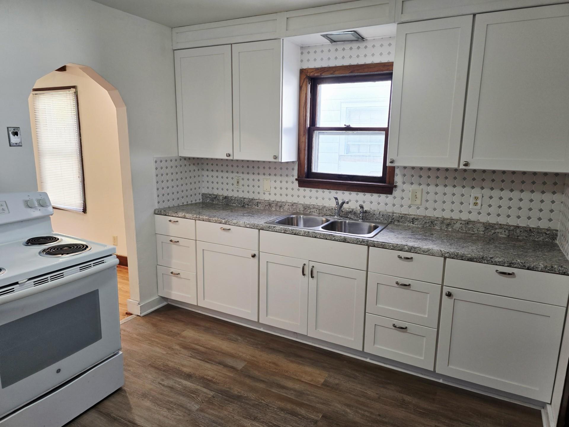 608 12th Street Northeast Austin, MN 55912 - Photo 6 of 14