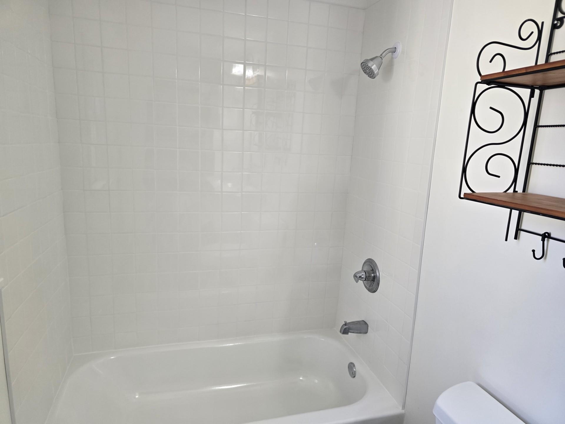 608 12th Street Northeast Austin, MN 55912 - Photo 8 of 14