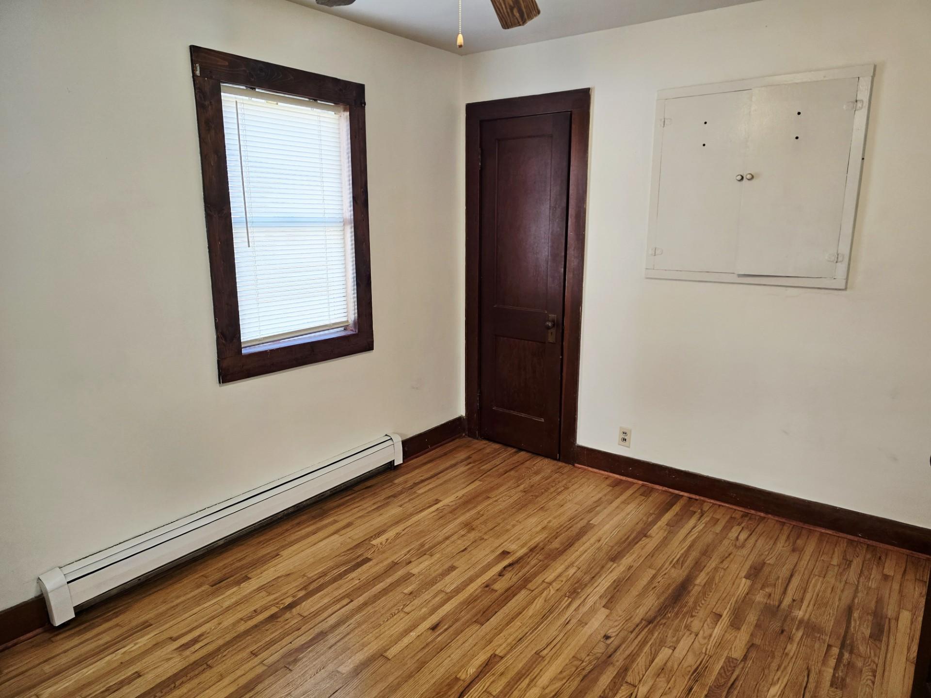 608 12th Street Northeast Austin, MN 55912 - Photo 10 of 14