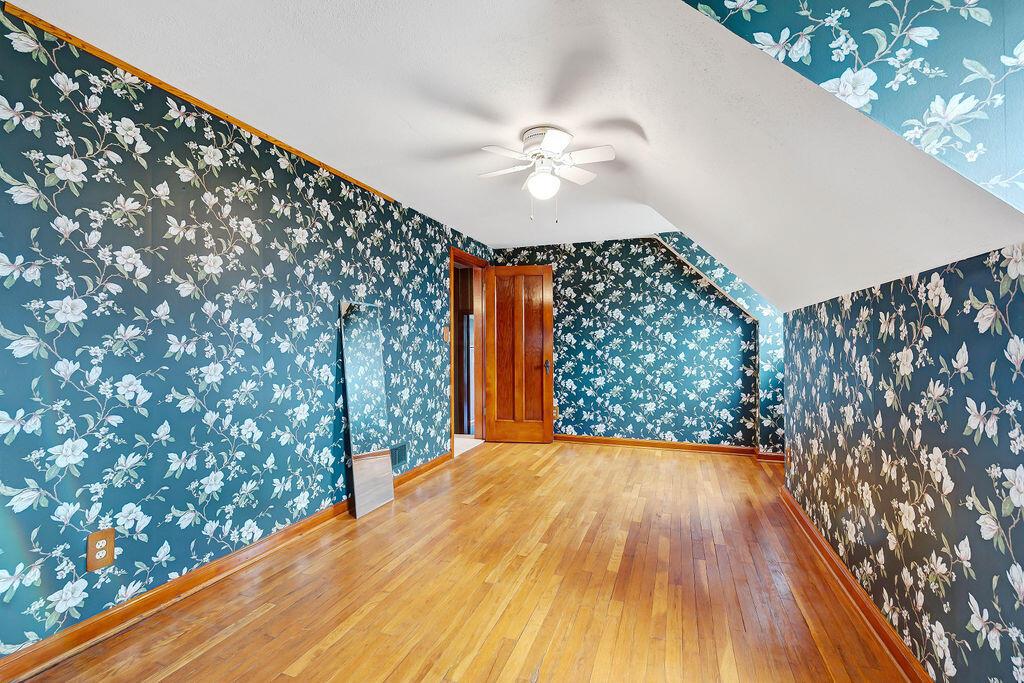 4915 Sawmill Road Columbus, OH 43235 - Photo 23 of 37 2nd Bedroom