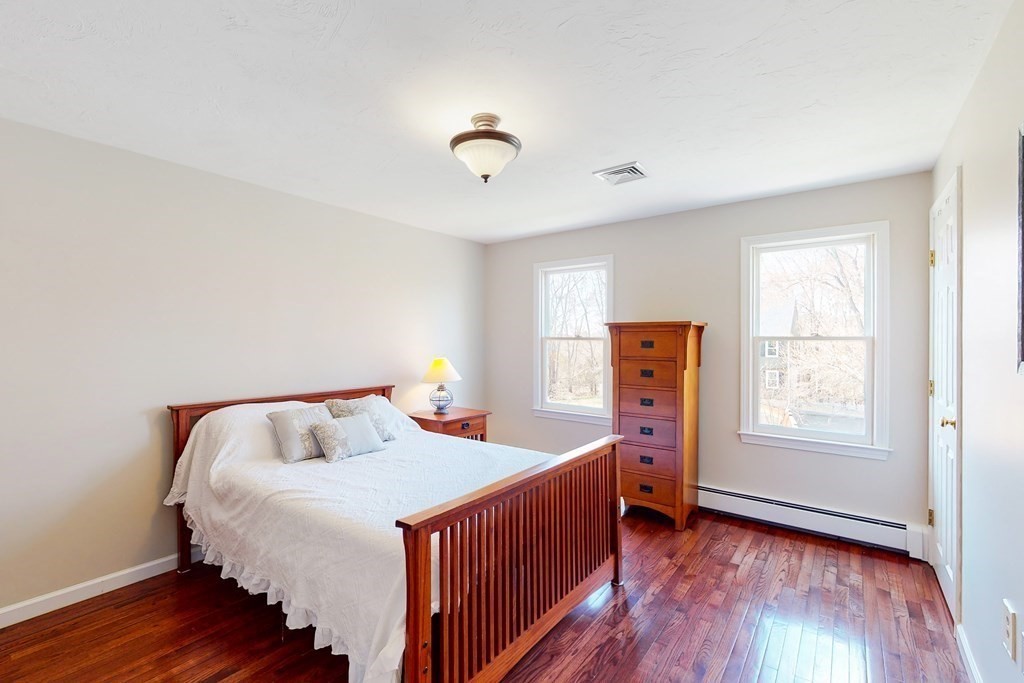 2 Shepherd Lane Medfield, MA 02052 - Photo 18 of 30