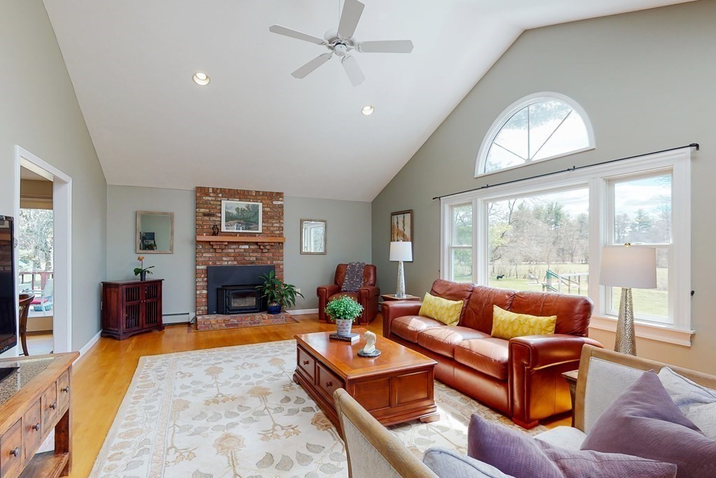 2 Shepherd Lane Medfield, MA 02052 - Photo 9 of 30