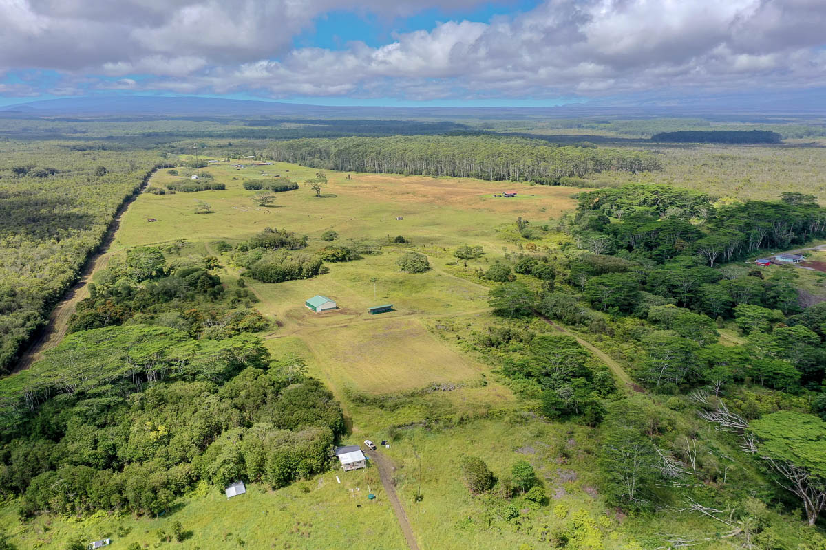 17-4870 Lot A South Road Mountain View, HI 96771 - Photo 19 of 29 a view of a field with an ocean