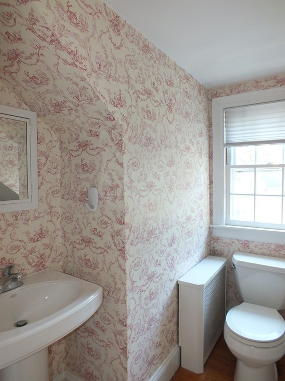 19 Forest Glen Road Longmeadow, MA 01106 - Photo 12 of 23 Gallery Image 12