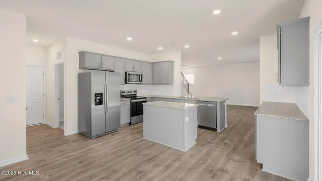 $434,900 | 3117 Platinum Circle, West End, NC 27376