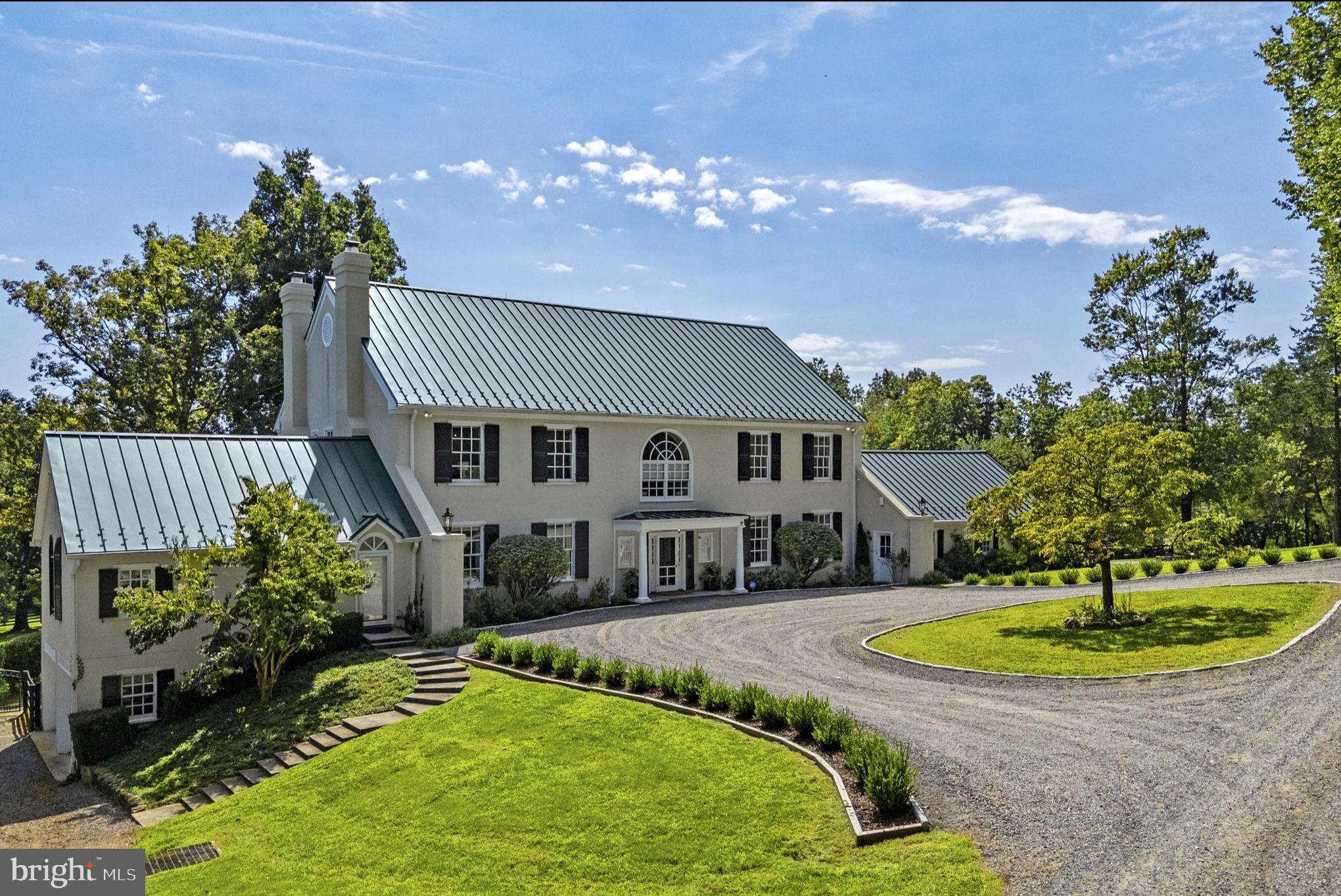 Welcome to your new home in Middleburg!