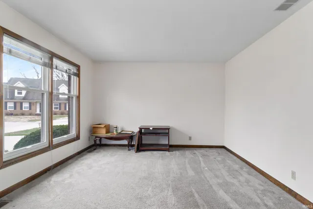 $240,000 | 911 Stahl Court, Evansville, IN 47715