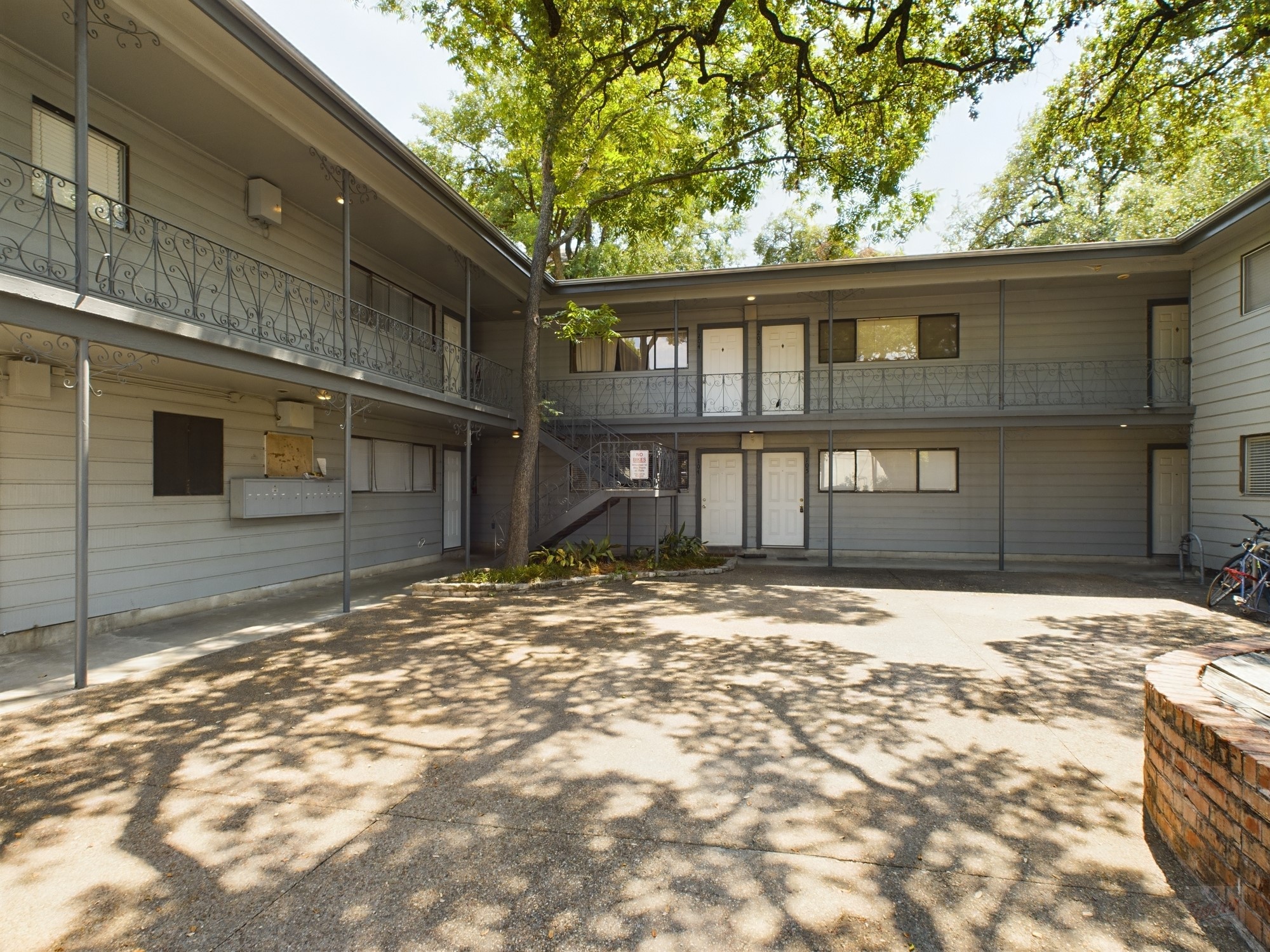 803 West 28th Street, Unit 206 Austin, TX 78705 - Photo 1 of 25
