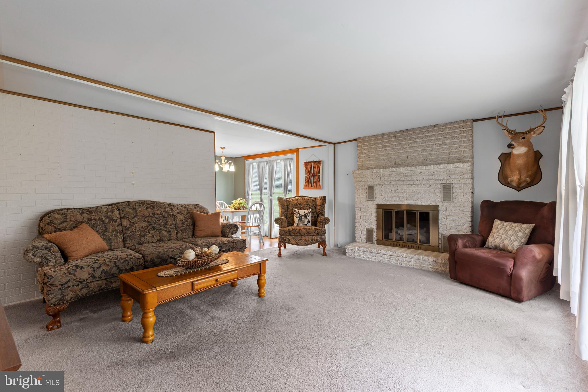 118 Oakhill Road Carlisle, PA 17015 - Photo 4 of 27 Gallery Image 4