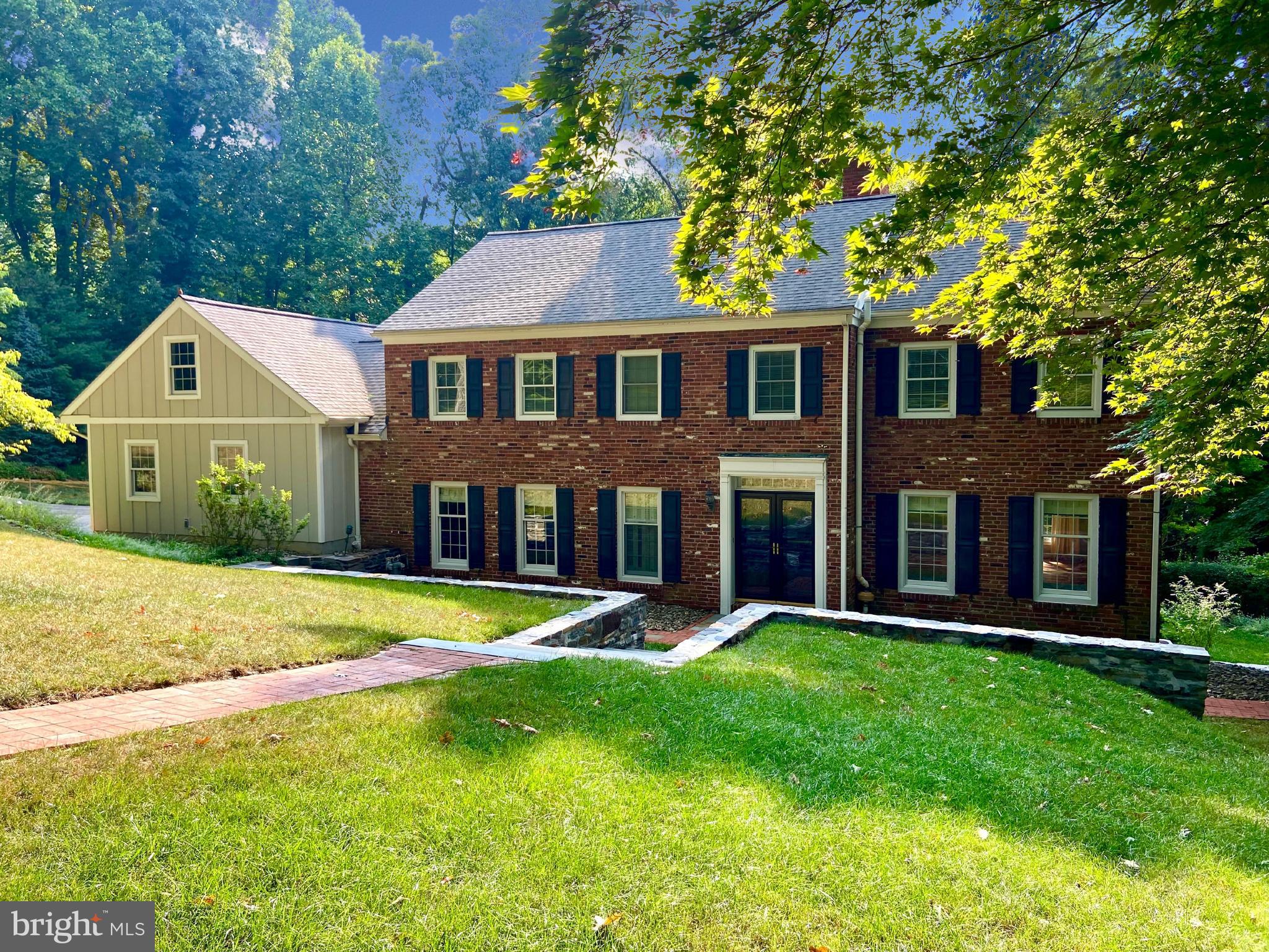 Welcome to 39 Highview Dr