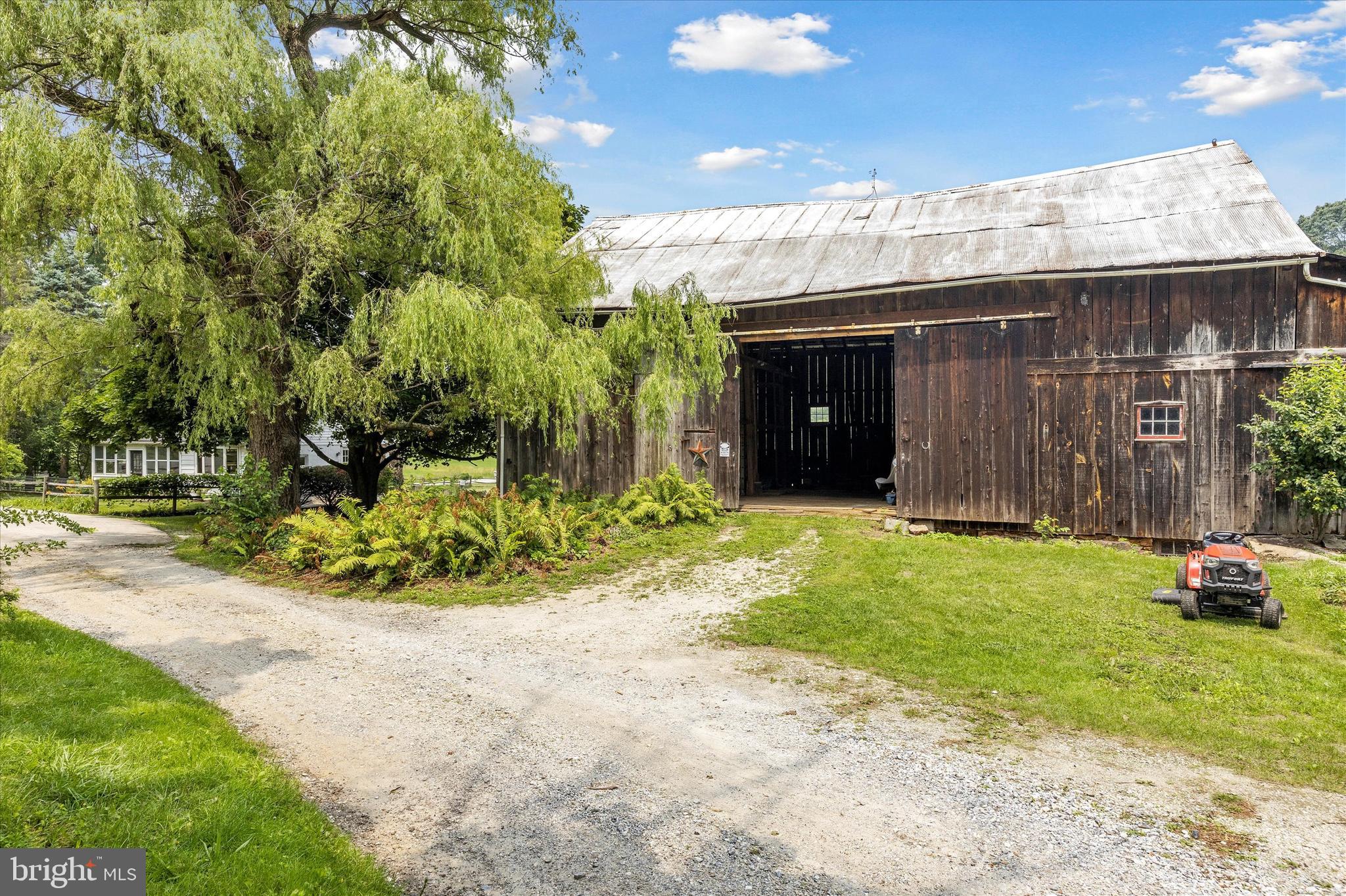 184 Springton Road Glenmoore, PA 19343 - Photo 3 of 36