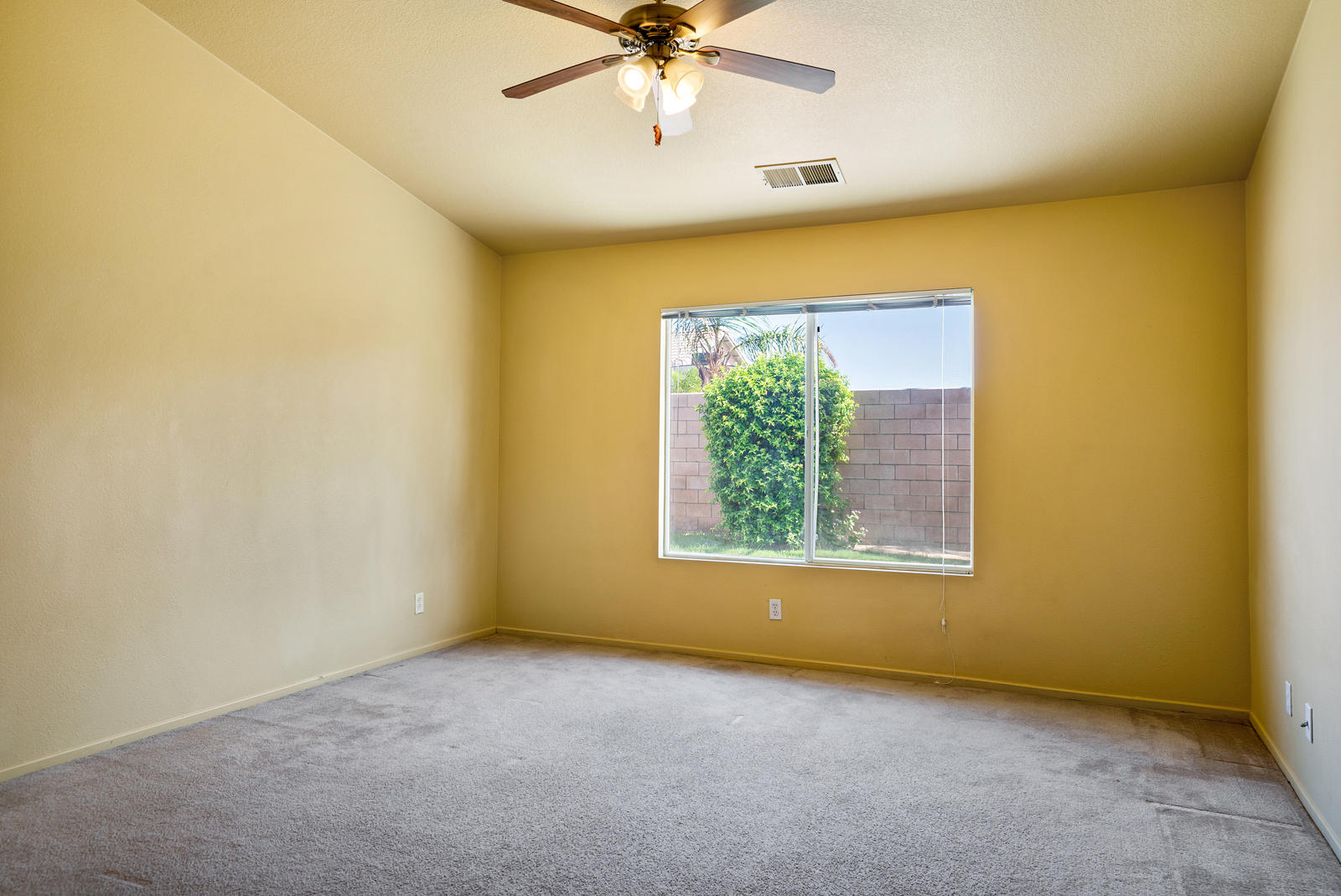 80672 Freedom Avenue Indio, CA 92201 - Photo 22 of 31 DSC02417