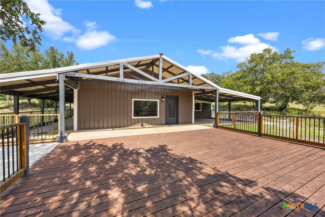 115 Spotted Fawn Gatesville, TX 76528 - Photo 2 of 38 a front view of a house with a yard and garage