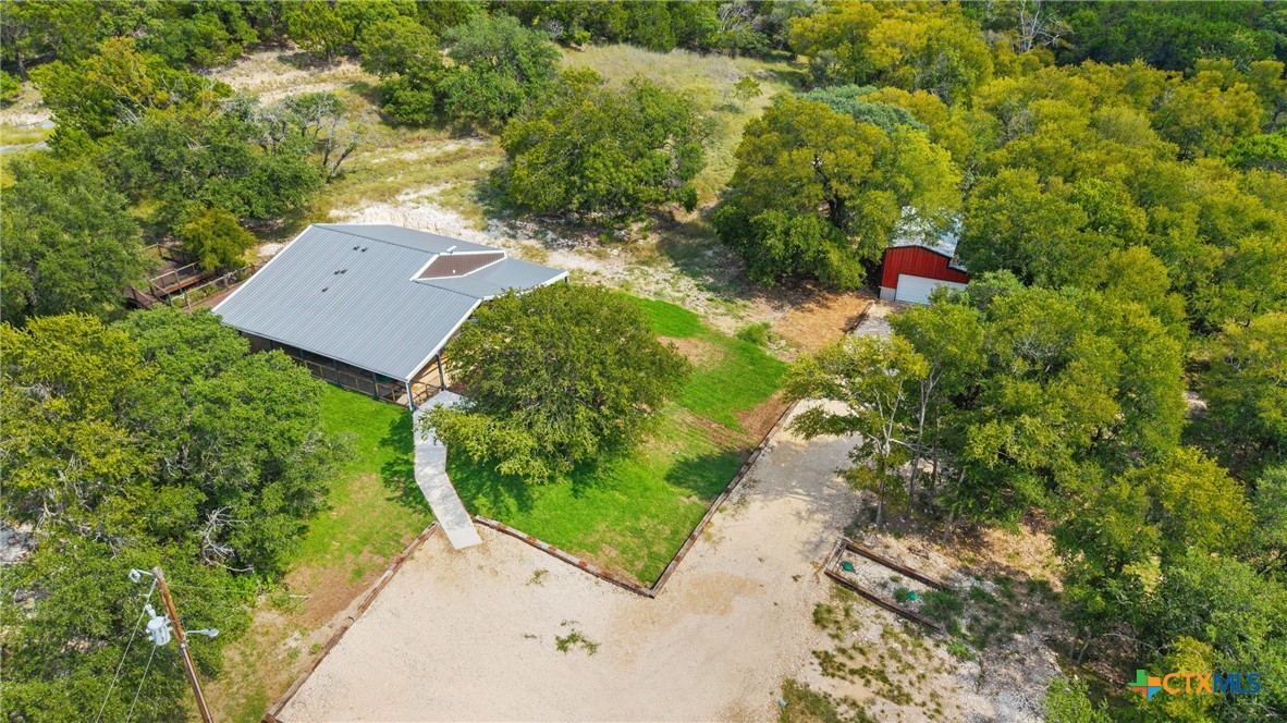 115 Spotted Fawn Gatesville, TX 76528 - Photo 5 of 38 a view of a garden