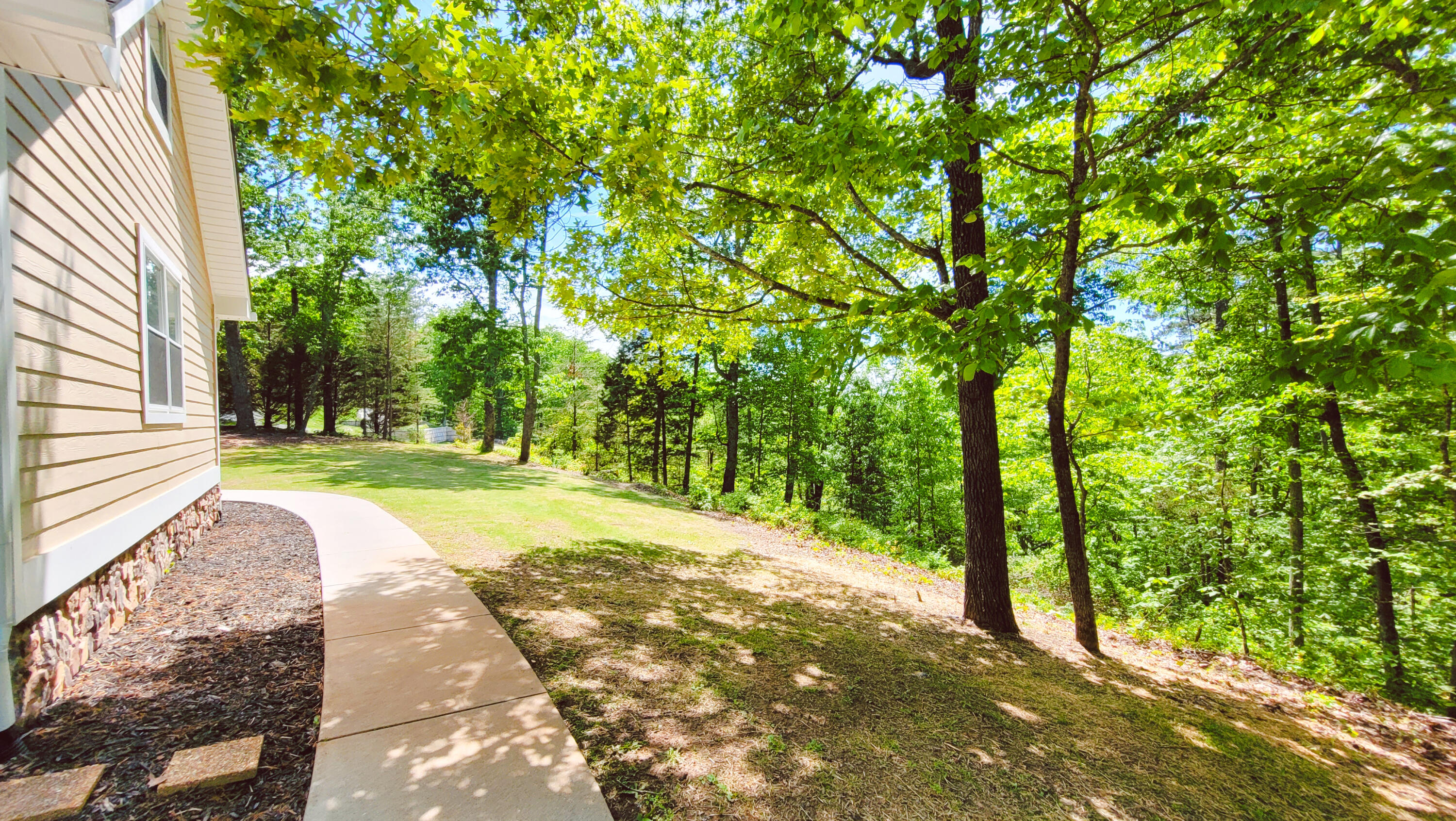 5227 Bell Ridge Drive Apison, TN 37302 - Photo 5 of 58 Side walkway