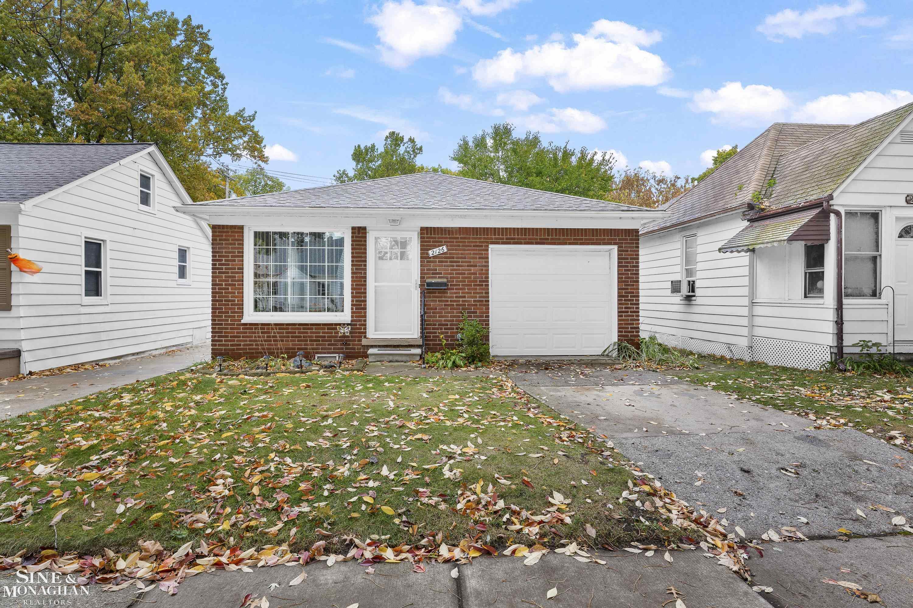 2126 Ridgemont Road Grosse Pointe Woods, MI 48236 - Photo 22 of 24