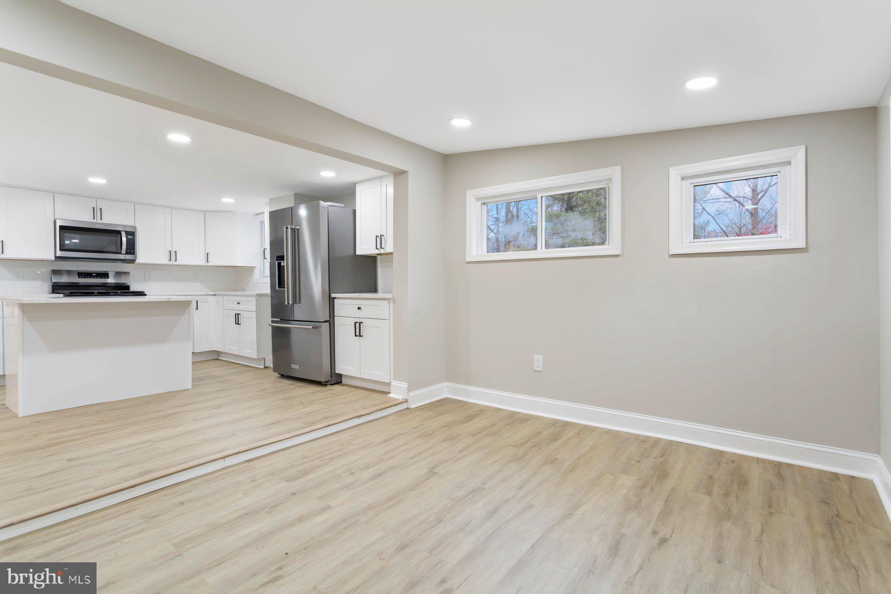 4810 Old Swimming Pool Road Frederick, MD 21703 - Photo 23 of 40 Family Room