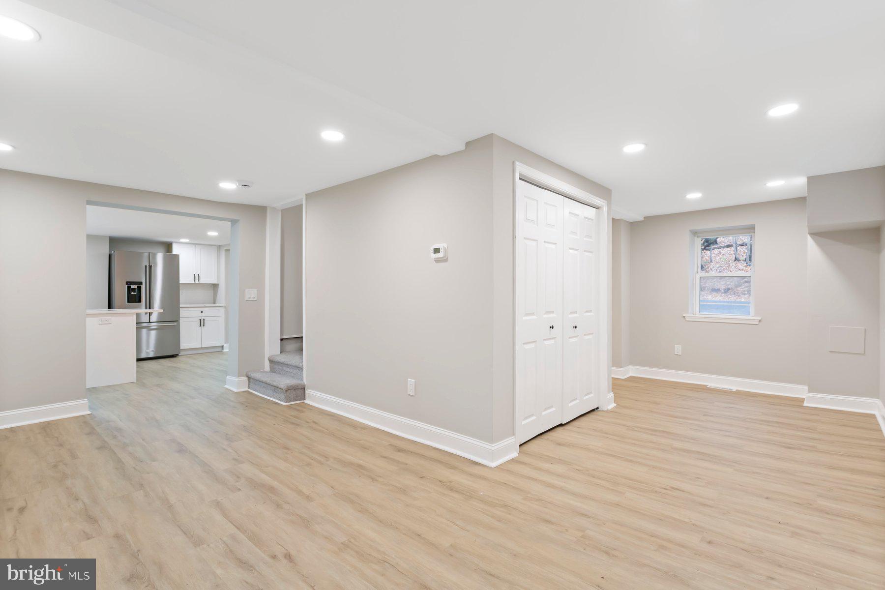 4810 Old Swimming Pool Road Frederick, MD 21703 - Photo 5 of 40 Living Room
