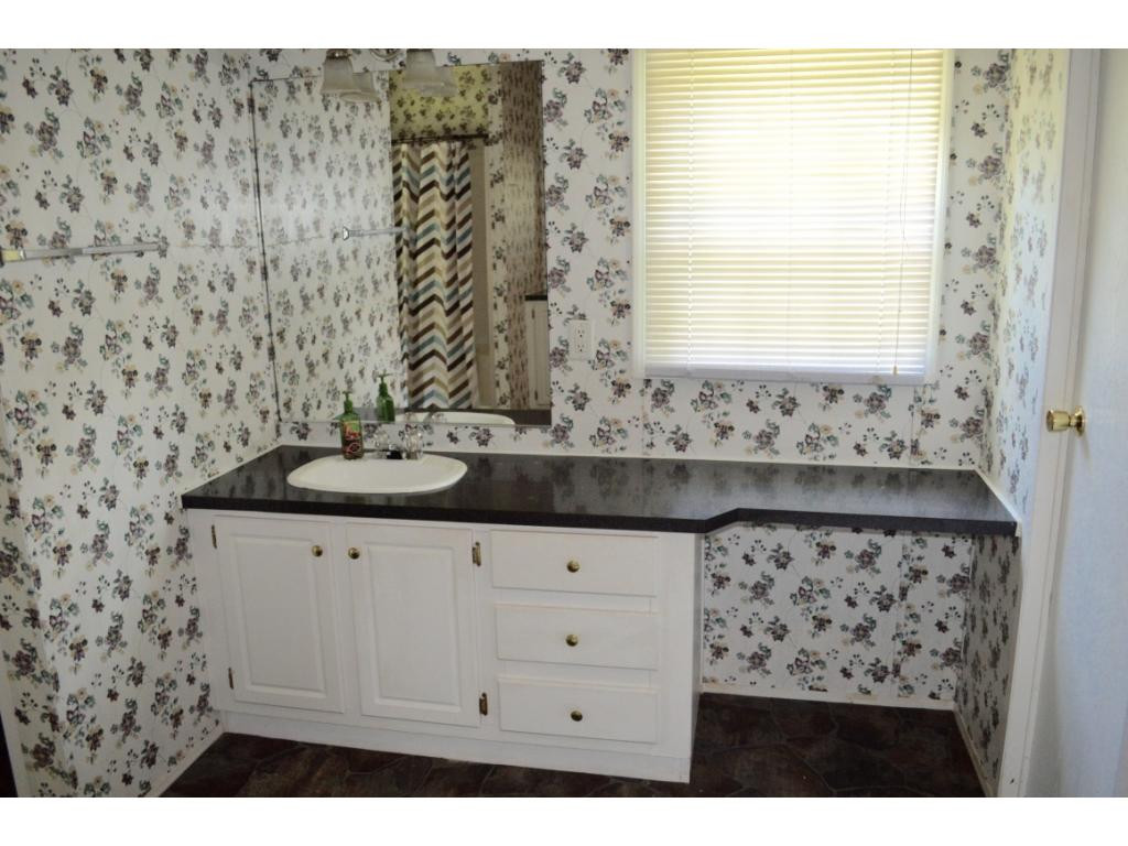 361 Dog Walk Road Greeneville, TN 37745 - Photo 14 of 21 His Hers Sinks