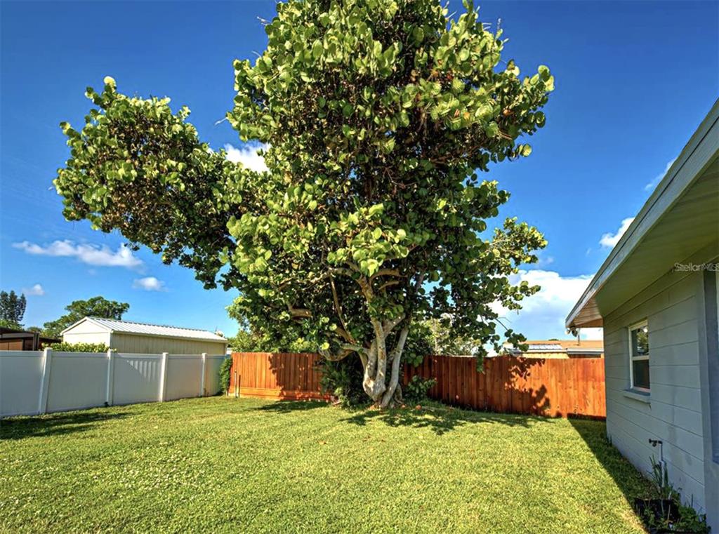 220 Glen Oak Road Venice, FL 34293 - Photo 27 of 45 Gallery Image 27